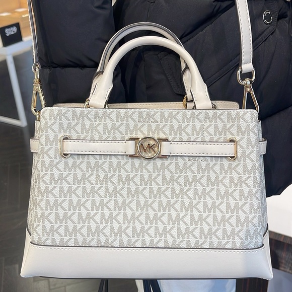 Michael Kors Reed Sm Belted Logo Satchel Crossbody CZ Bag Purse
Lt Cream Multi - Picture 2 of 16